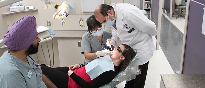 Dentist in Ontario min